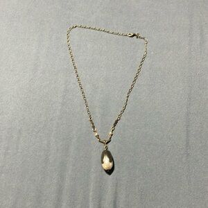 Sadie green brass teardrop pearl necklace